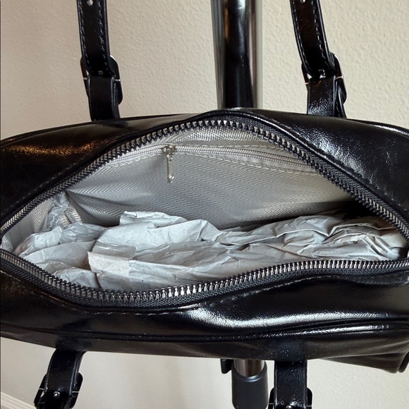 Black Handbag - Picture 3 of 3